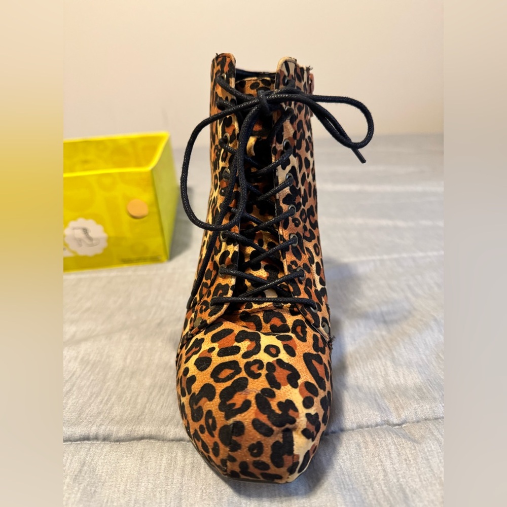 Size 8 Leopard Print Ankle Boots! - Picture 7 of 11